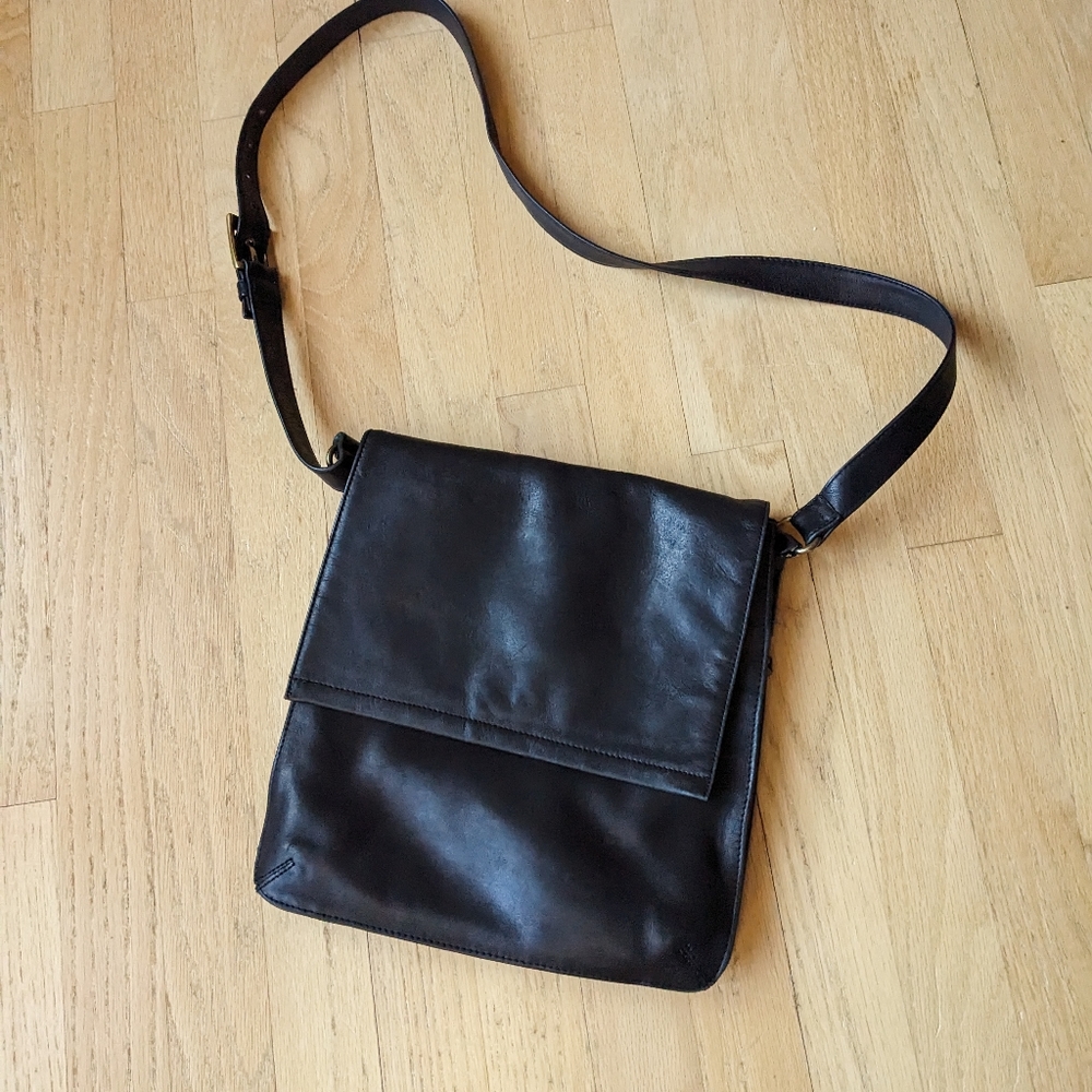 Fossil Black leather crossbody bag